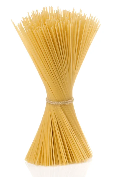 Massa spaghetti isolerad på vit — Stockfoto