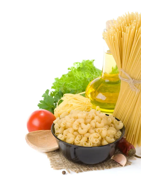 Rå pasta och hälsosam mat — Stockfoto