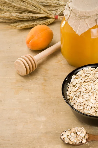 穀物オーツ麦フレークと健康食品 — ストック写真