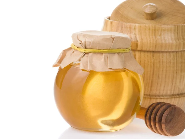 Tarro de miel aislado en blanco — Foto de Stock
