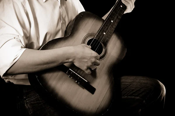 男とギター — ストック写真