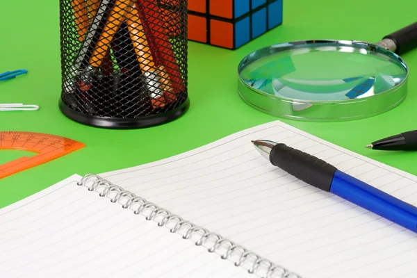Pennen, pad en pensils — Stockfoto