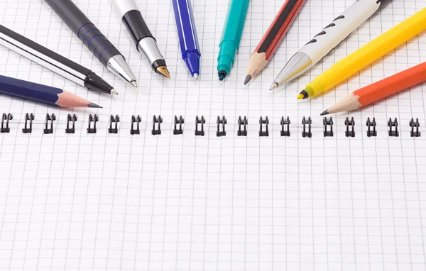 Στυλό και μολύβια με μαξιλάρι — Φωτογραφία Αρχείου