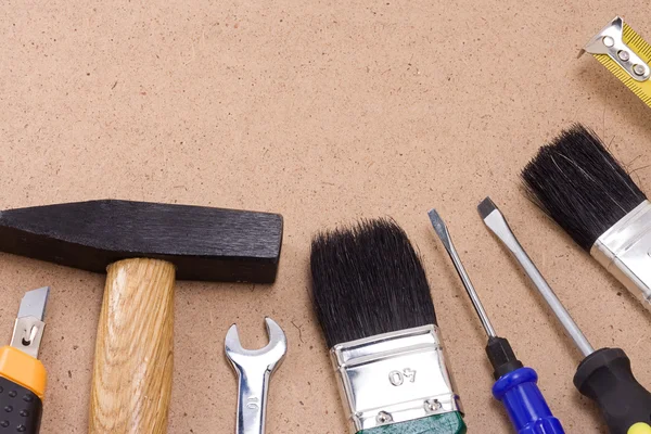 Werkzeuge auf Holz Hintergrund — Stockfoto