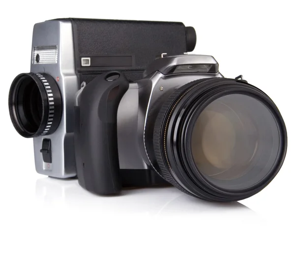 Digitální fotografie a film fotoaparát, izolované na bílém — Stock fotografie