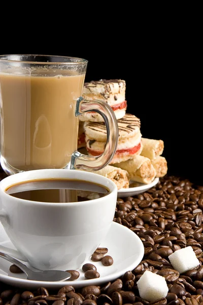 Šálek kávy a sladkostí — Stock fotografie