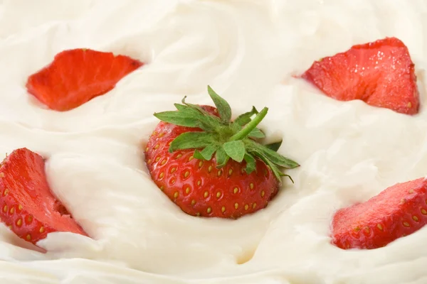 Fresh strawberry in cream — Stock Photo, Image
