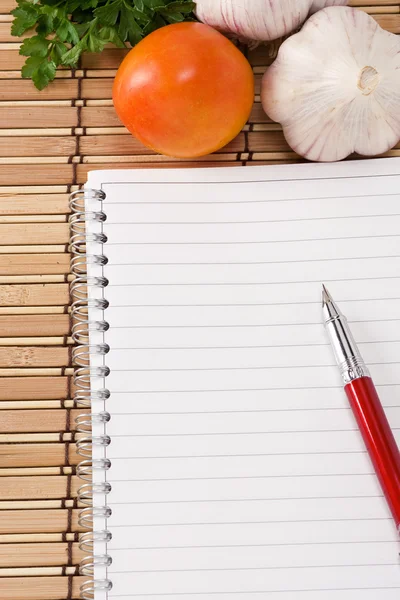 Pad, česnek, petržel a rajčat s inkoustové pero — Stock fotografie