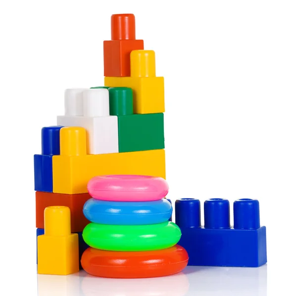 Kleurrijke speelgoed geïsoleerd op wit — Stockfoto