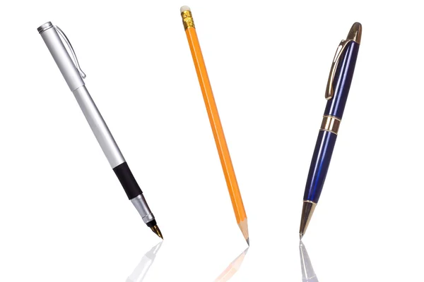 Penna och penna på vit — Stockfoto