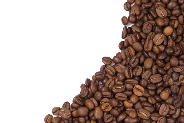 Beyaz üzerine kahve çekirdekleri — Stok fotoğraf