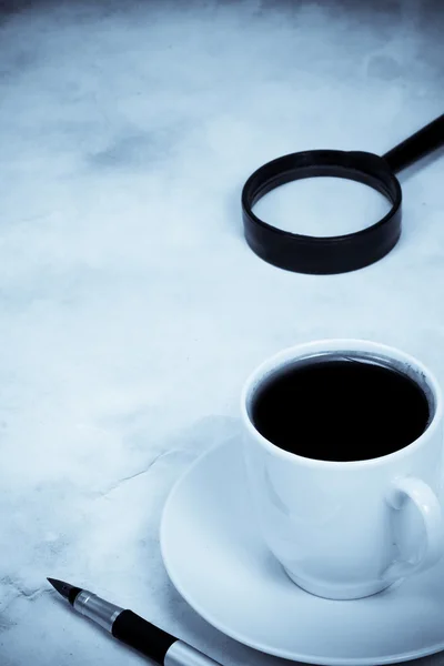Kaffee in blauer Farbe — Stockfoto