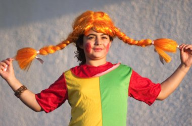 Yahudi bayramı kutlama purim