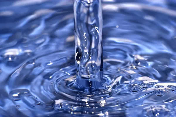 Piscina azul clara de água — Fotografia de Stock