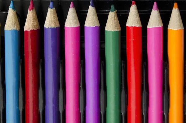 Ferramentas de artista - Lápis coloridos — Fotografia de Stock