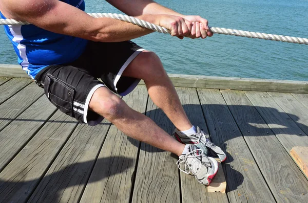 Deporte - Tirar de la cuerda — Foto de Stock