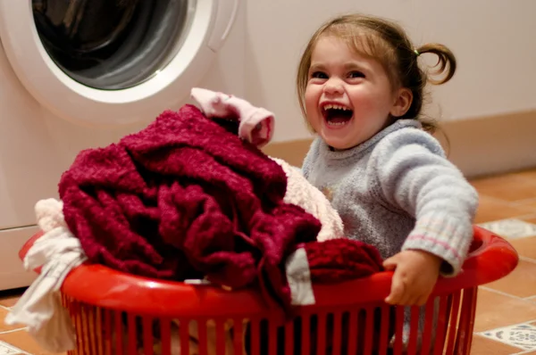 Infancia - ropa y lavandería — Stockfoto