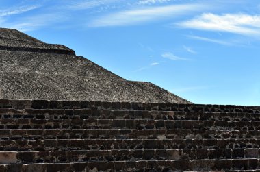 teotihuacan piramitleri