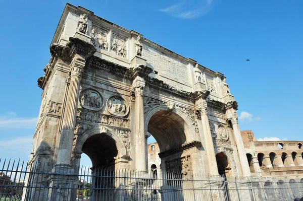 Vítězný oblouk v Římě, Itálie — Stock fotografie