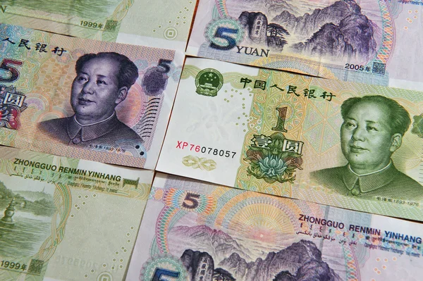 Kinesiska pengar - yuan räkningar — Stockfoto