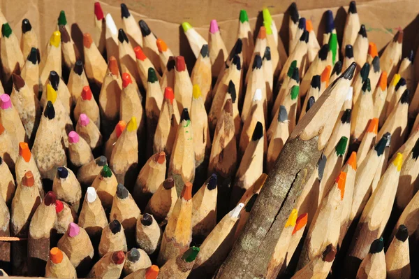 Барвисті дерев'яні олівці — стокове фото