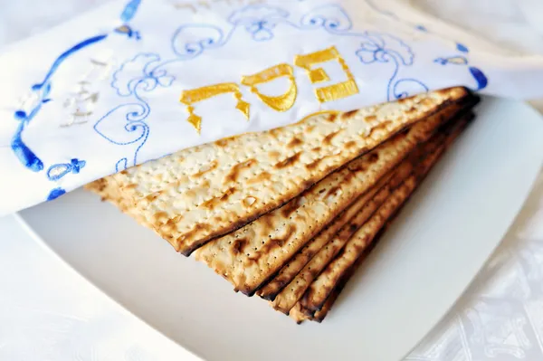 Matza for Jewish Holiday Passover — Stock Photo, Image