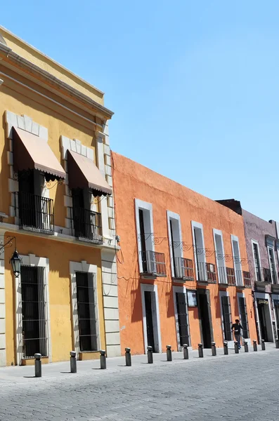 Здания города Пуэбла в Мексике — стоковое фото