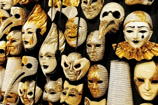 Benátské masky v Benátkách, Itálie — Stock fotografie