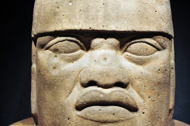 Olmec devasa kafa