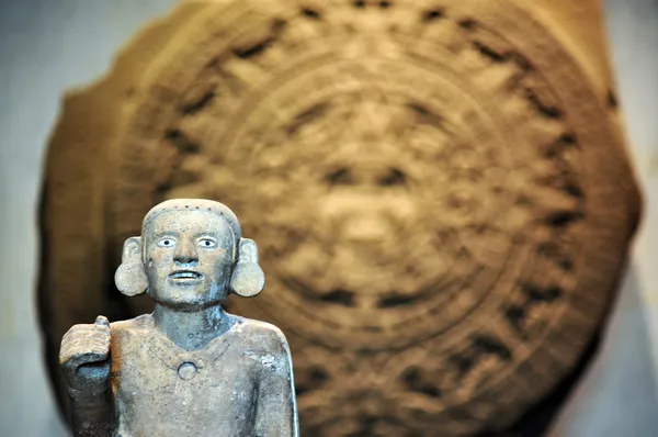 Kamenná slunce - Aztécký kalendář — Stock fotografie