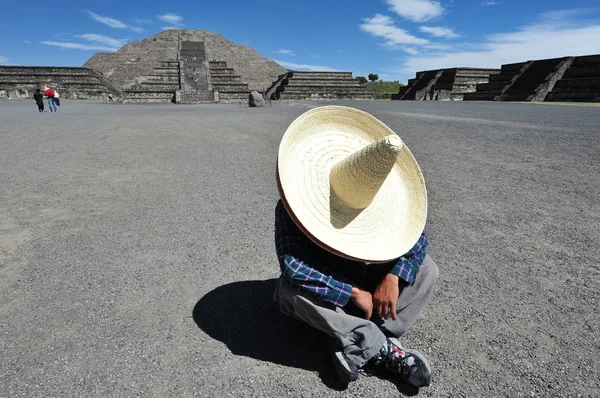 Mexická muž s siesta — Stock fotografie