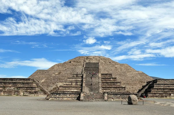 Piramiden van teotihuacan — Stockfoto