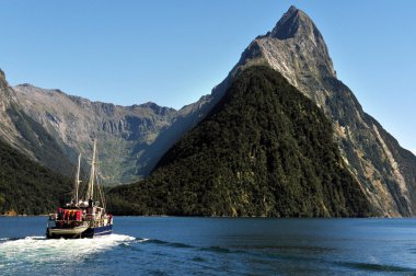 New Zealand Fiordland clipart