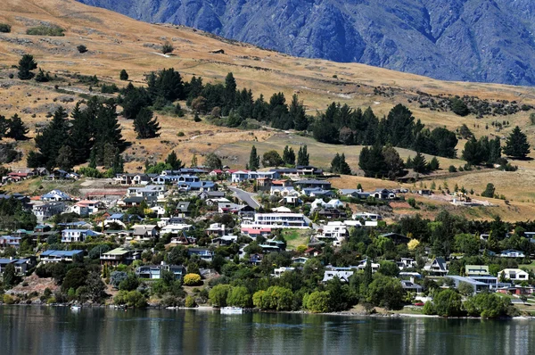 Озеро Вакатипу, Квинстон, Новая Зеландия — стоковое фото