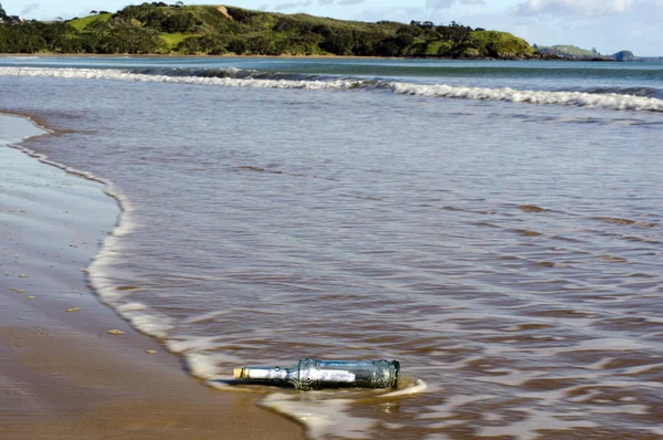 Message in a bottle — Stock Photo, Image