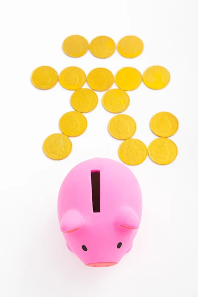 Piggy bank en renminbi teken — Stockfoto