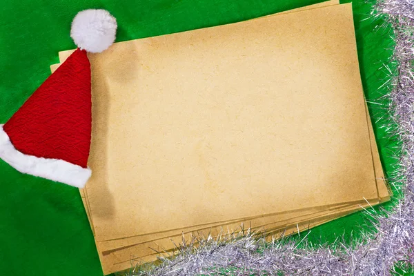 कागज और क्रिसमस के गहने — स्टॉक फ़ोटो, इमेज