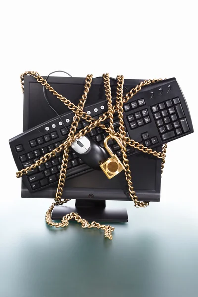 Unprotected computer — Stock Photo, Image