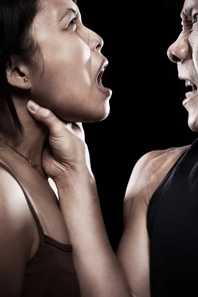 폭력으로 부부 간의 싸움 — 스톡 사진