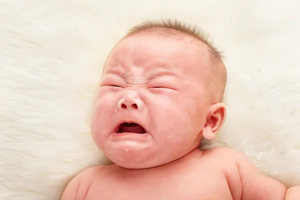 Crying baby boy — Stockfoto