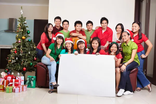 Рождественская групповая фотография азиатки — стоковое фото