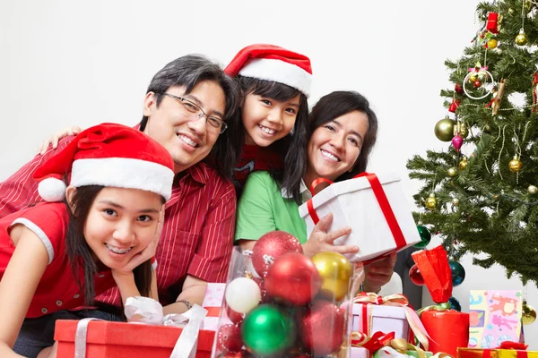 Rodinné pozice na Vánoce — Stock fotografie