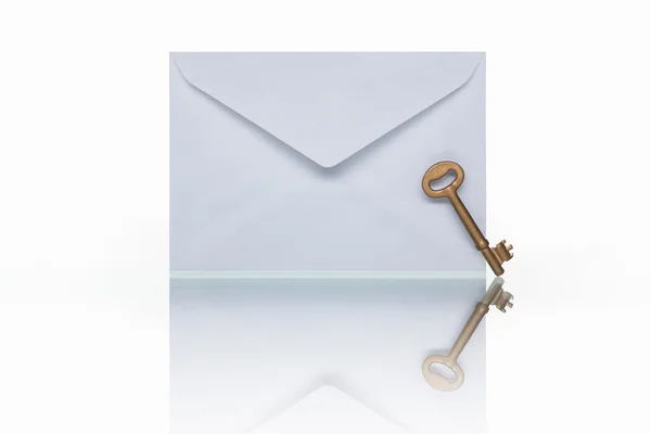Mail and golden key — Stock Photo, Image