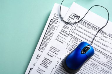 Online tax form concept clipart