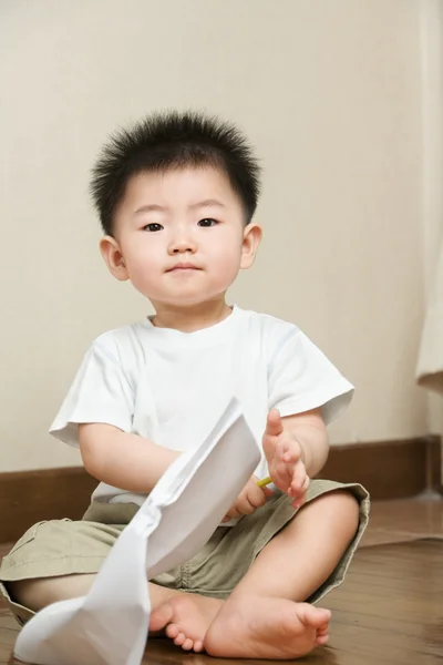 Expression of Asian toddler — Stock Photo, Image