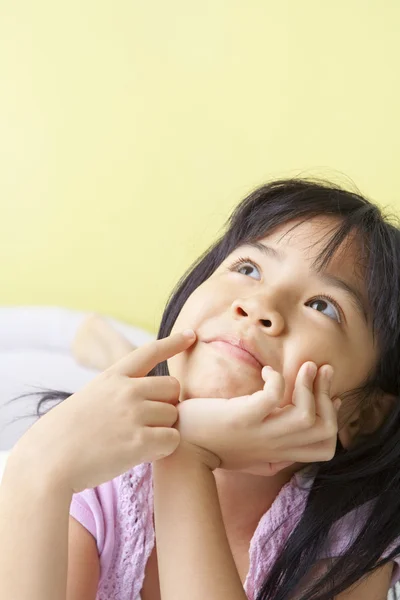 Young girl daydreaming — Stock Photo, Image