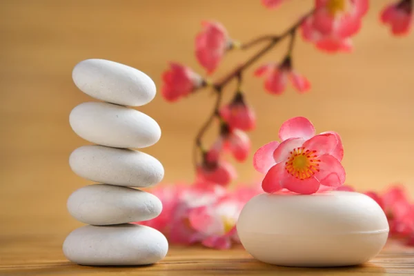 Zen kő és illatos szappan — Stock Fotó