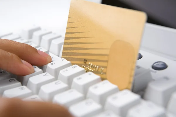 Using credit card for online transaction — Stock Photo, Image
