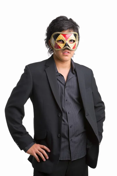 Młody człowiek za pomocą maski — Zdjęcie stockowe