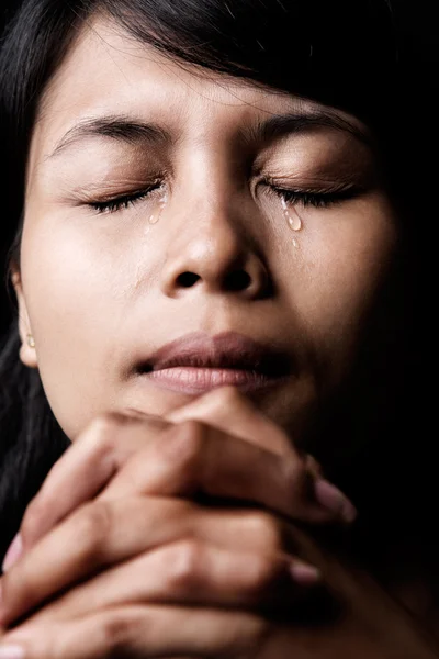 Προσεύχεται και κλάμα — Φωτογραφία Αρχείου